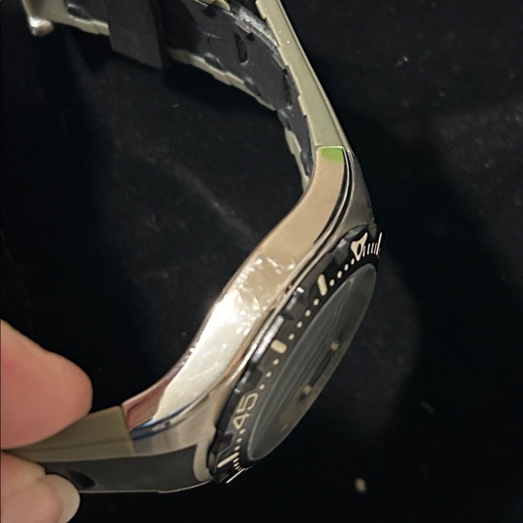 Tommy Bahama Relax Watch - Picture 6 of 8